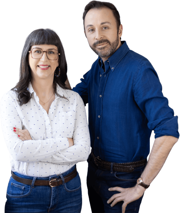 Portrait d'Elise et Aymeric de la micro-agence de communication globale, stratégie web & événementiel à Nantes, Vannes et Sarzeau.